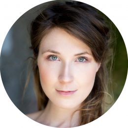 Avena Mansergh-Wallace Irish Female Actor Headshot Voiceover